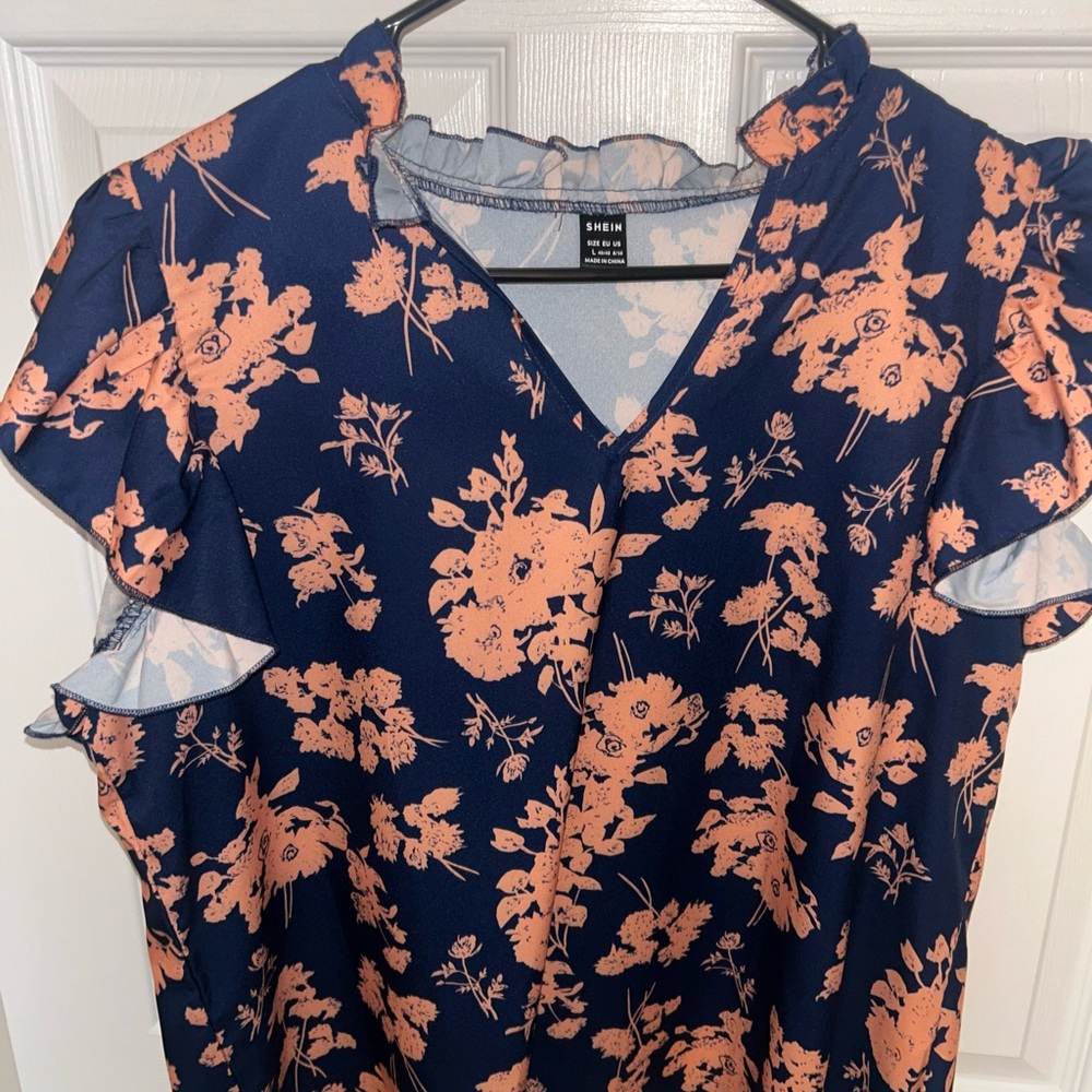 SHEIN Navy and Peach Floral Top